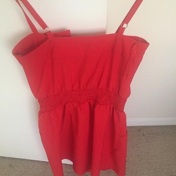 Red dress - Picture 3 of 5